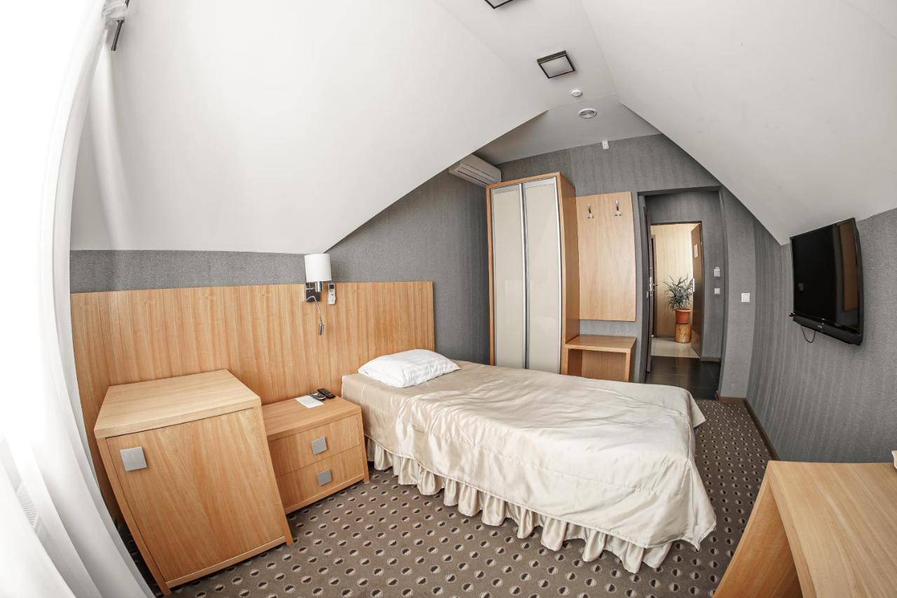 Kolobok Hotel Kniahynynok